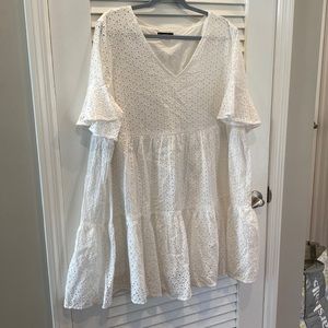 White textured flutter sleeve stress